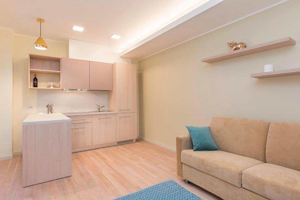 Apartamento Bilo Via Bellinzona Como Exterior foto