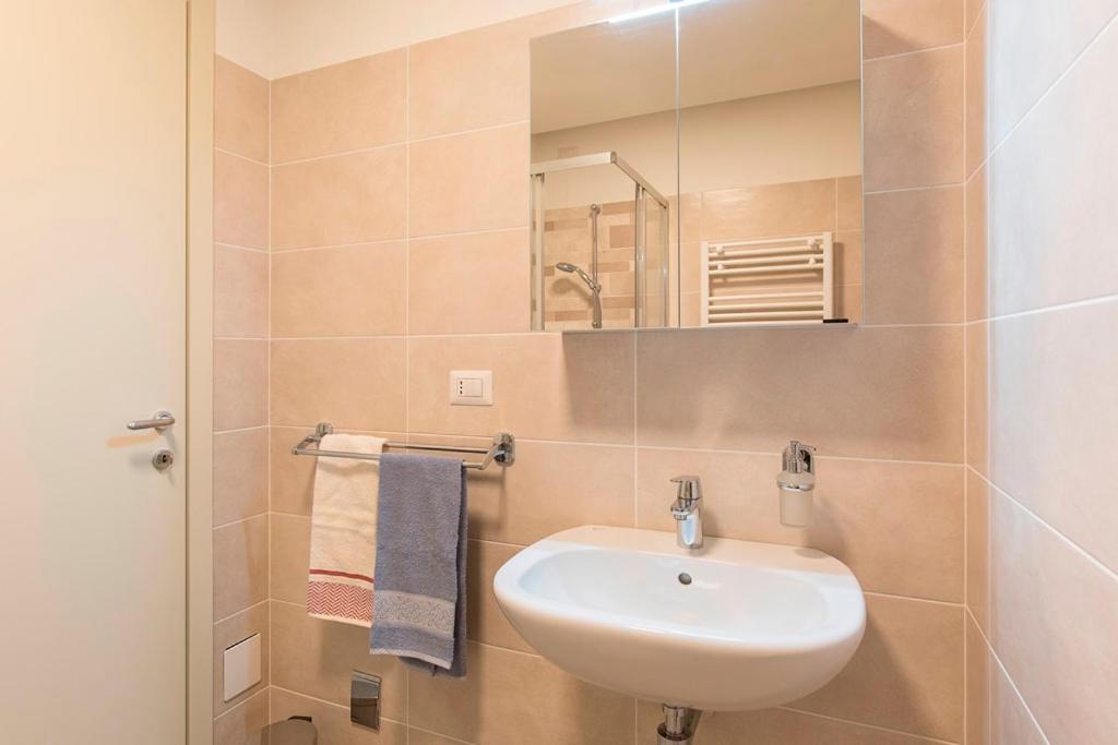 Apartamento Bilo Via Bellinzona Como Exterior foto